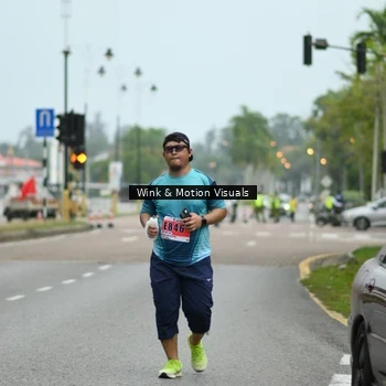 Runner Photo 8825010
