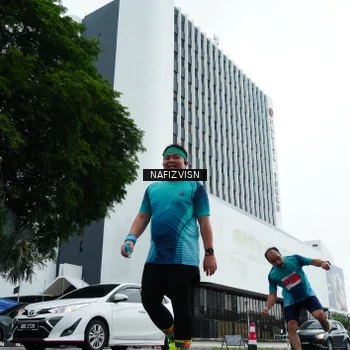 Runner Photo 8825019
