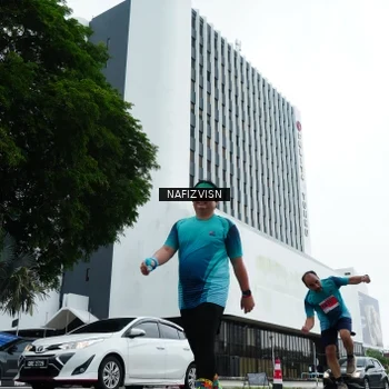 Runner Photo 8825020