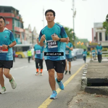 Runner Photo 8825029