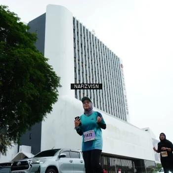 Runner Photo 8825046