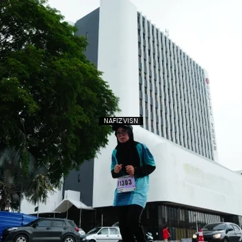 Runner Photo 8825049