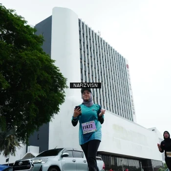 Runner Photo 8825055