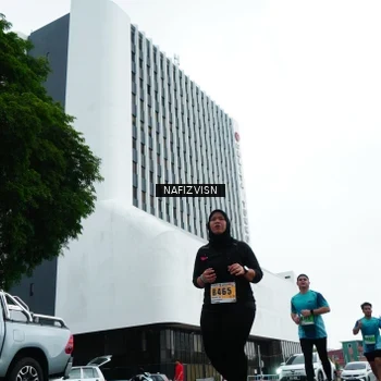 Runner Photo 8825057