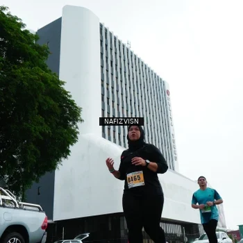 Runner Photo 8825064