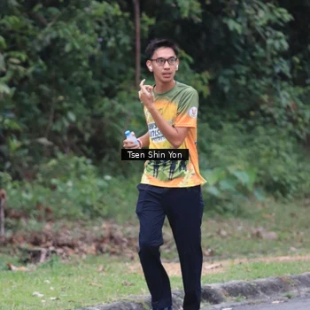 Runner Photo 8825065