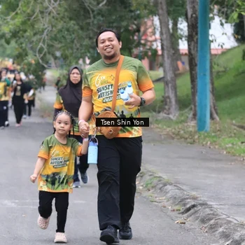 Runner Photo 8825073