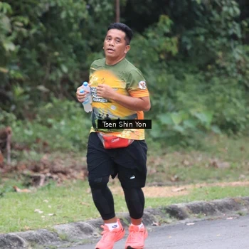 Runner Photo 8825077