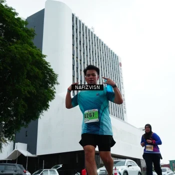 Runner Photo 8825113