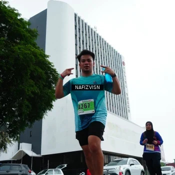 Runner Photo 8825131