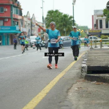 Runner Photo 8825145