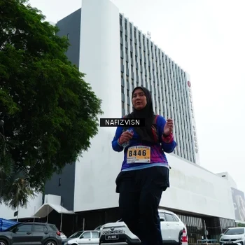 Runner Photo 8825191