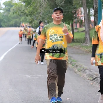 Runner Photo 8825271