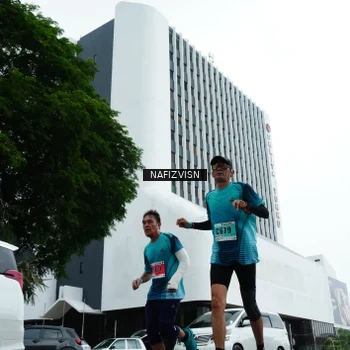 Runner Photo 8825276