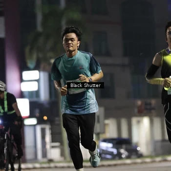 Runner Photo 8825283