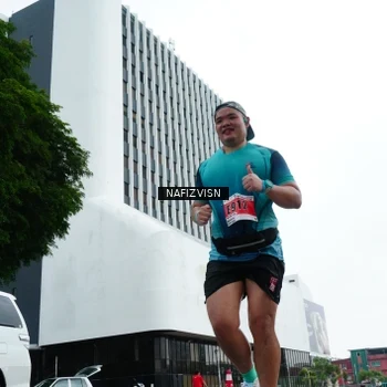 Runner Photo 8825286