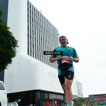 Runner Photo 8825289