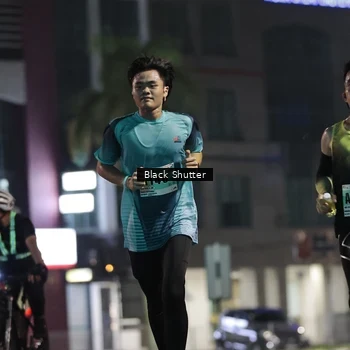 Runner Photo 8825293