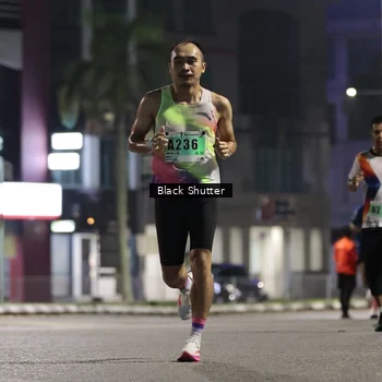 Runner Photo 8825312