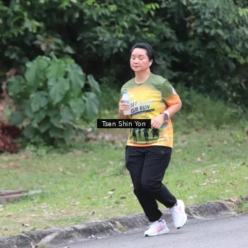Runner Photo 8825315