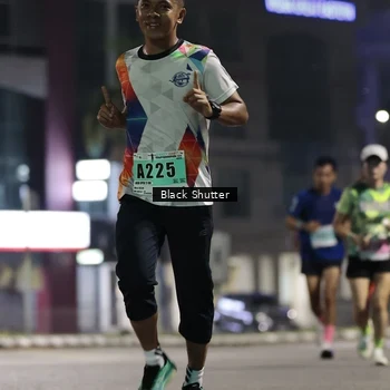 Runner Photo 8825336