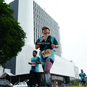 Runner Photo 8825338