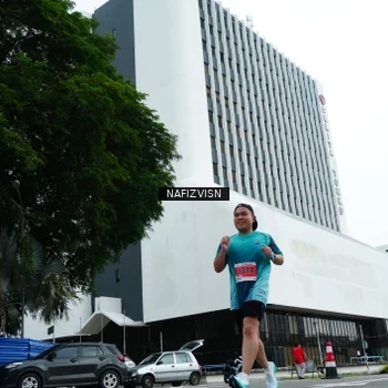 Runner Photo 8825357