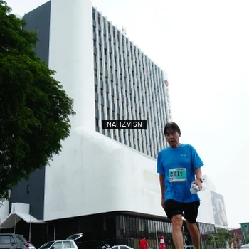 Runner Photo 8825371