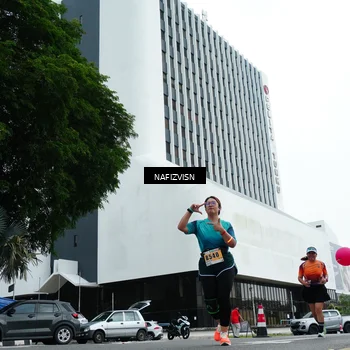 Runner Photo 8825401