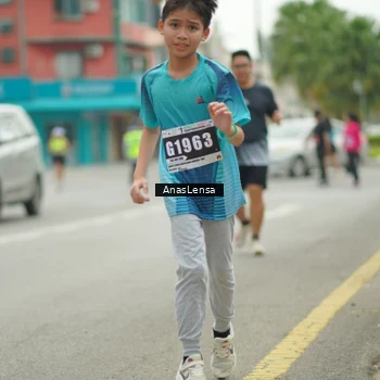 Runner Photo 8825658