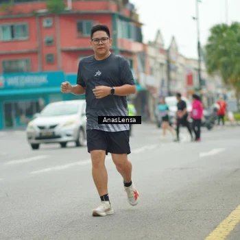 Runner Photo 8825689