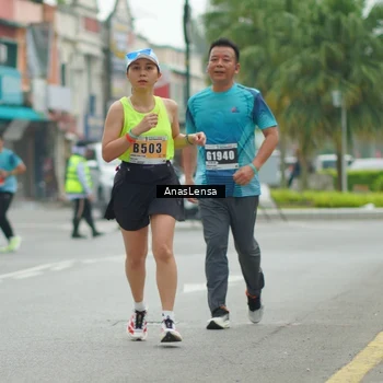 Runner Photo 8825807