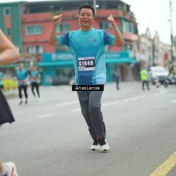 Runner Photo 8825892