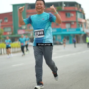 Runner Photo 8825903