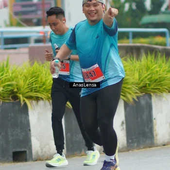 Runner Photo 8825944