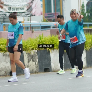 Runner Photo 8825948