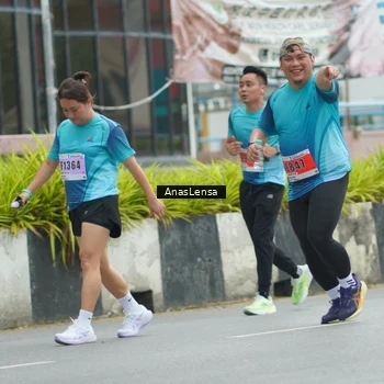Runner Photo 8825988