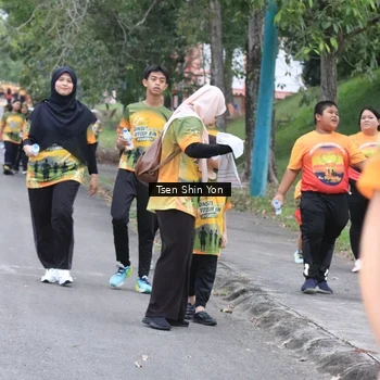 Runner Photo 8826000