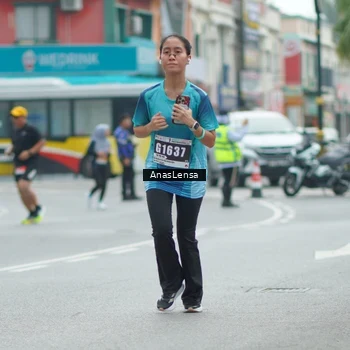 Runner Photo 8826024