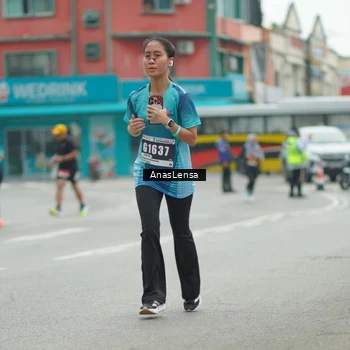 Runner Photo 8826038