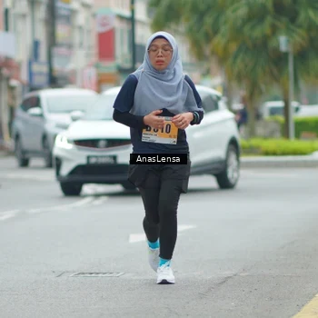Runner Photo 8826242