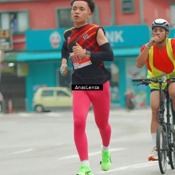 Runner Photo 8826386