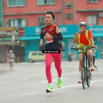 Runner Photo 8826388