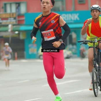 Runner Photo 8826441