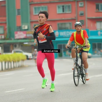 Runner Photo 8826454