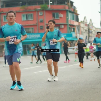 Runner Photo 8826891