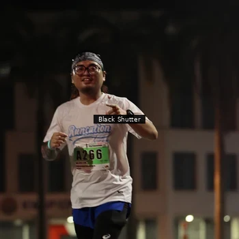 Runner Photo 8826911