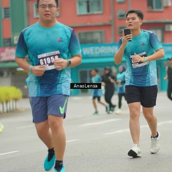 Runner Photo 8826944
