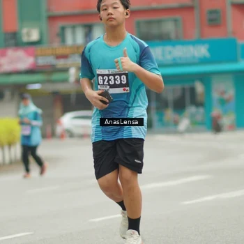 Runner Photo 8827056