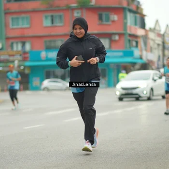 Runner Photo 8827111